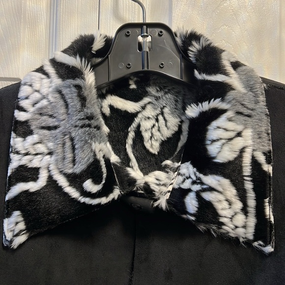 Reversible jacket. SOLD - Picture 4 of 10